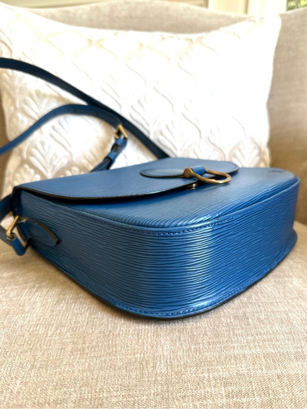 Authentic Louis Vuitton Saint Cloud GM shoulder bag blue Epi leather M51242 LV - Picture 5 of 16